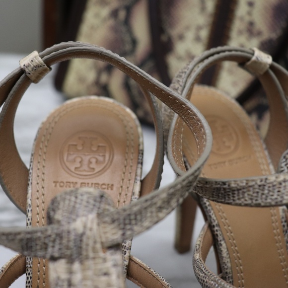 Tory Burch Charlene Lizard Print Heels - Picture 4 of 6